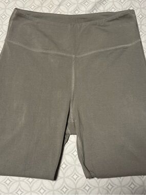 MATE the Label Pebble High-Waist Leggings Size Medium